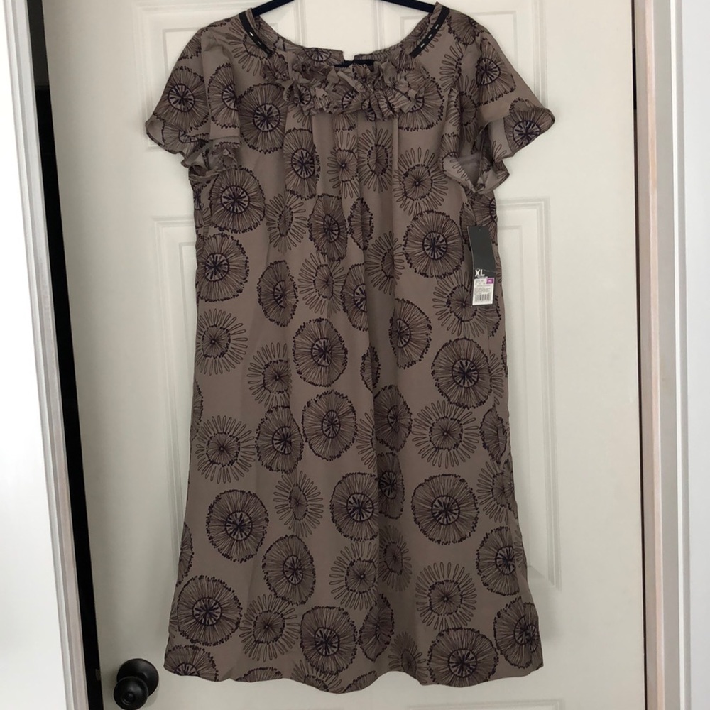 FINAL PRICE NWT brown and navy floral dress